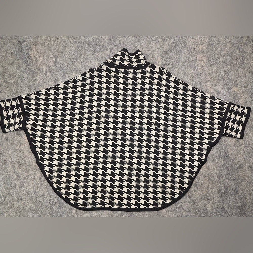 Pendleton | Black White Houndstooth Wool Cape | P… - image 5